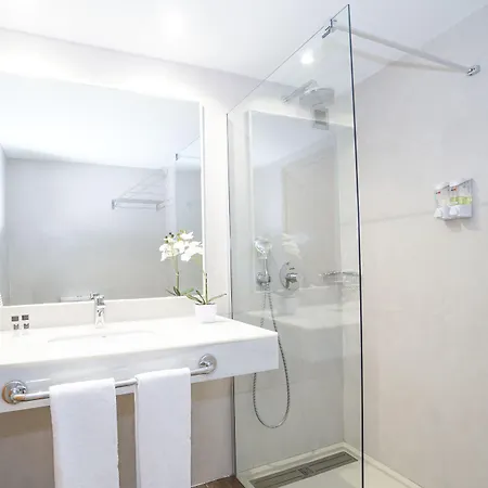 Готель Millor Sol